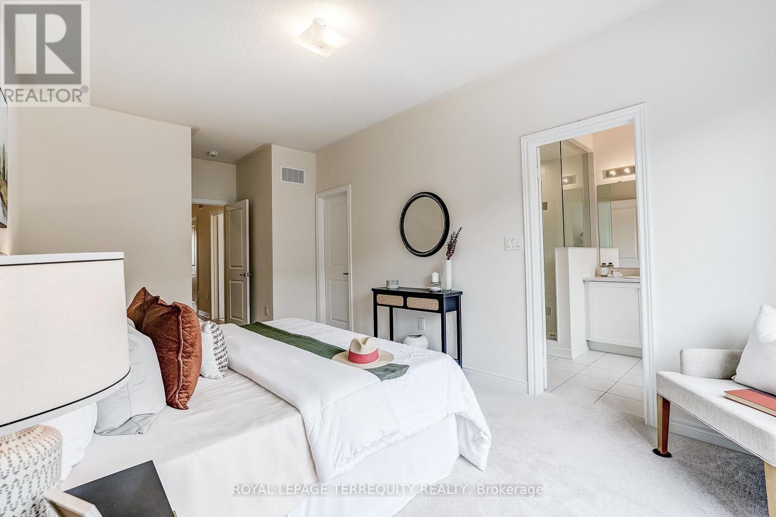 1218 ELIZABETH MACKENZIE TRAIL - 33