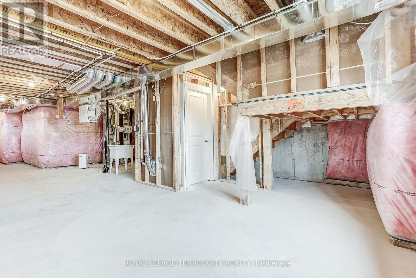 1218 ELIZABETH MACKENZIE TRAIL - 40