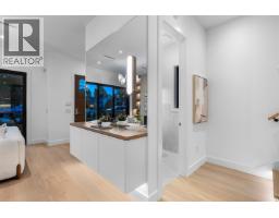 2 6682 Napier Street, Burnaby, BC V5B2C3 Photo 15