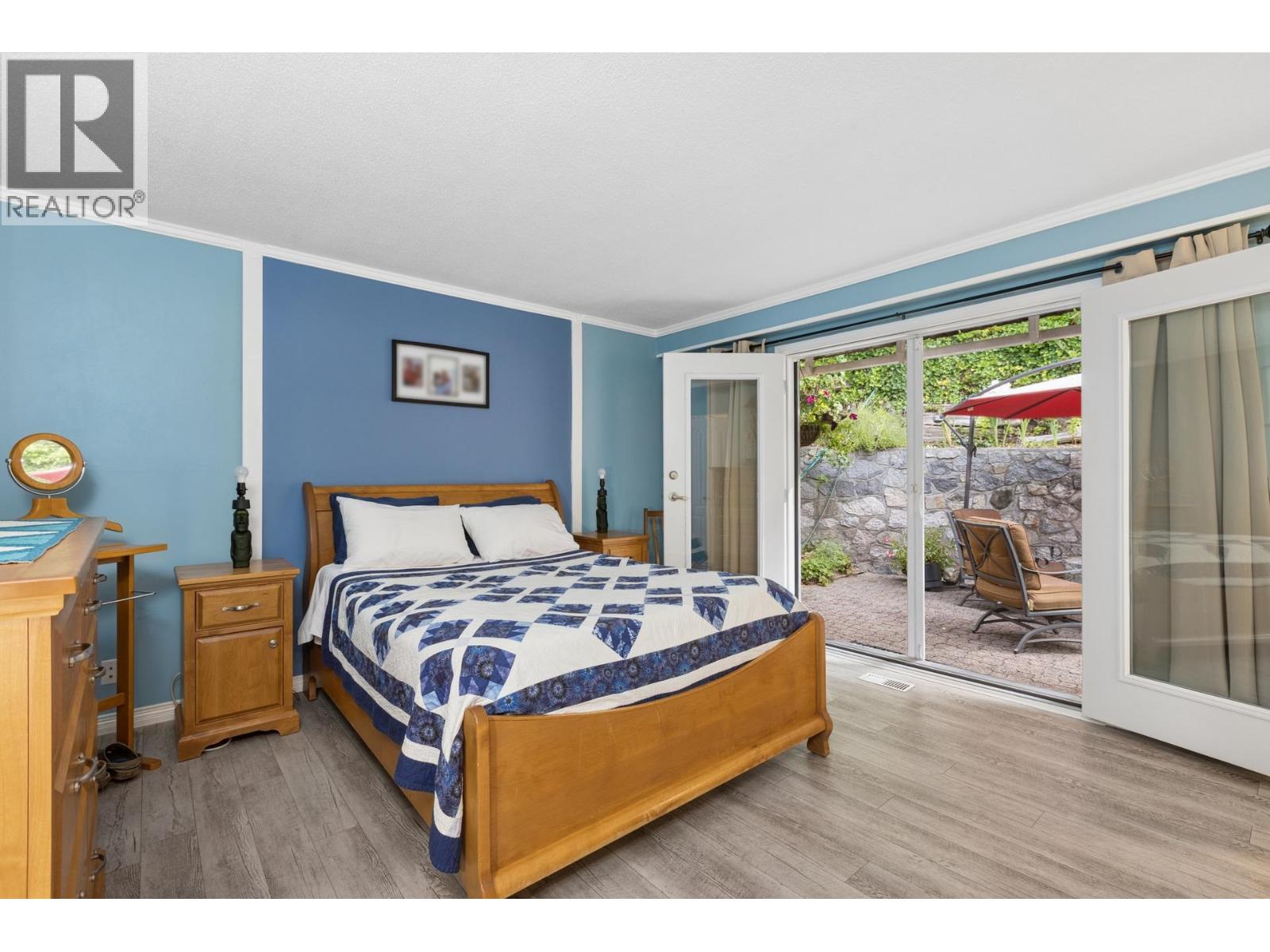 704 MAURELLE COURT, North Vancouver