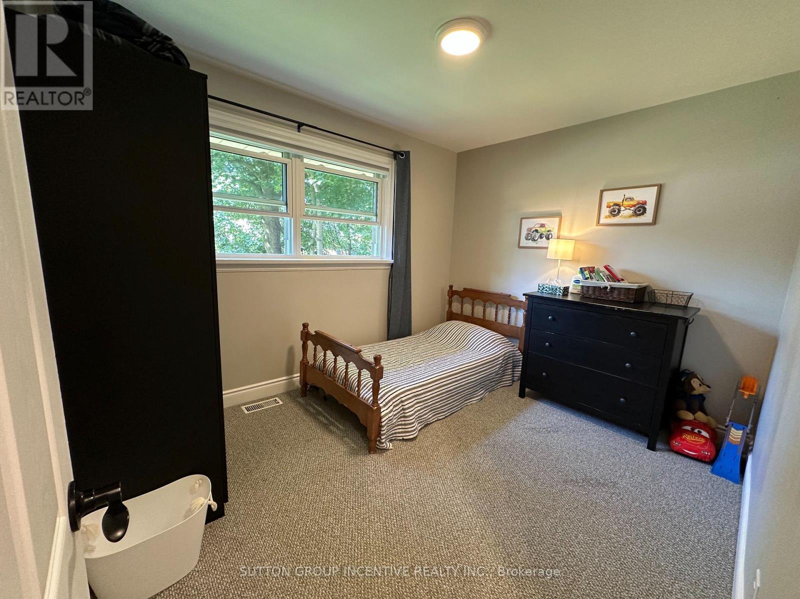 23 NORTHPARK ROAD - Image 11