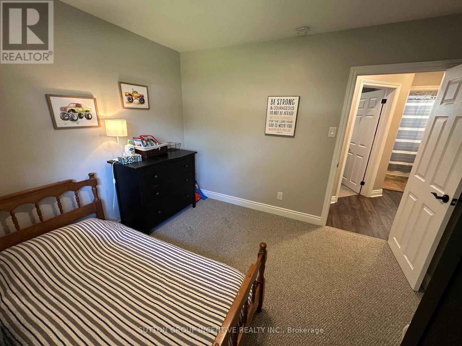 23 NORTHPARK ROAD - 12