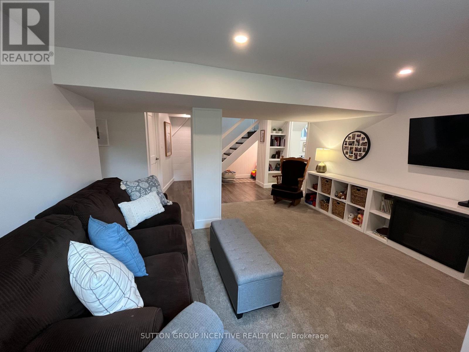 23 NORTHPARK ROAD - 16