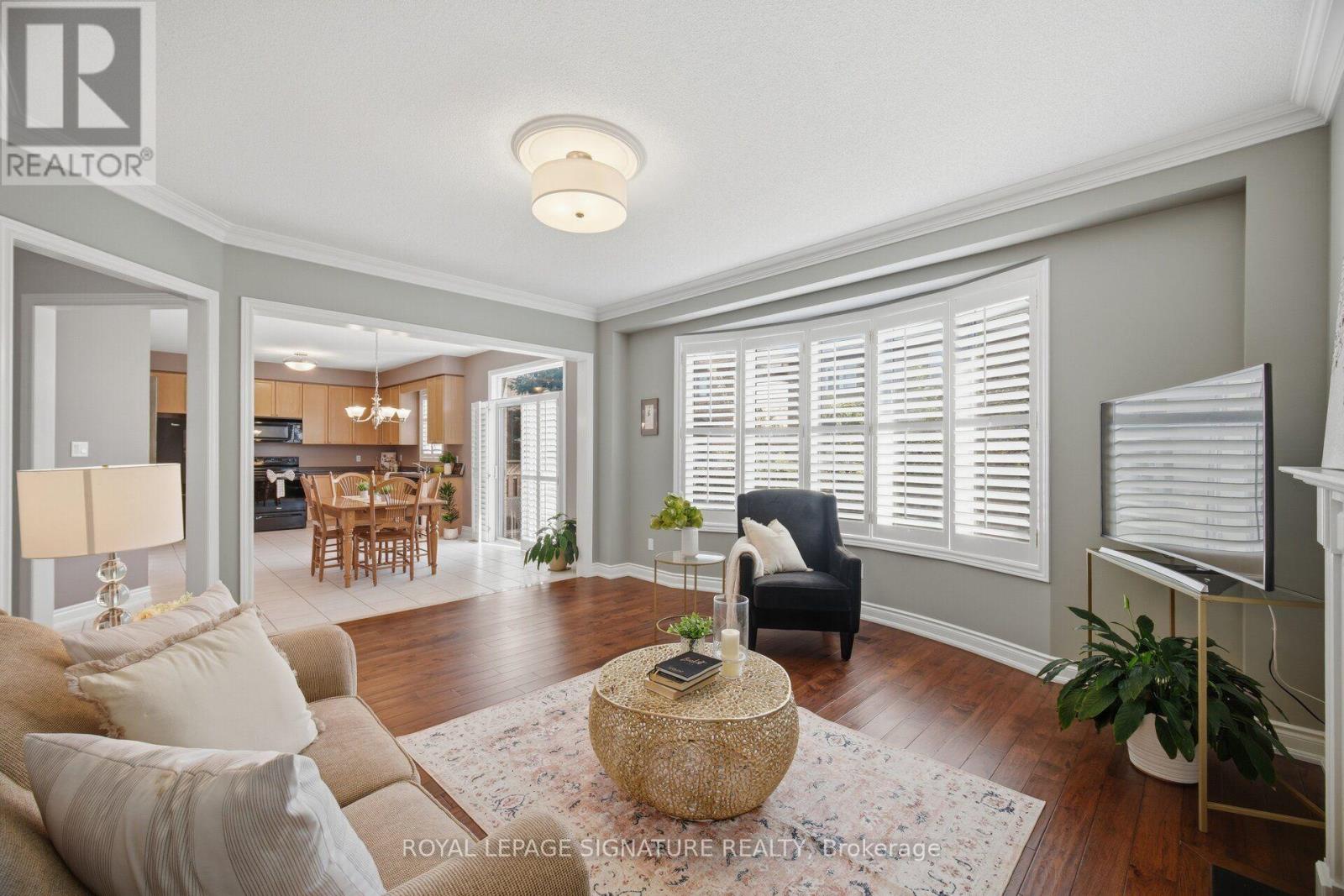2215 LAPSLEY CRESCENT - 7