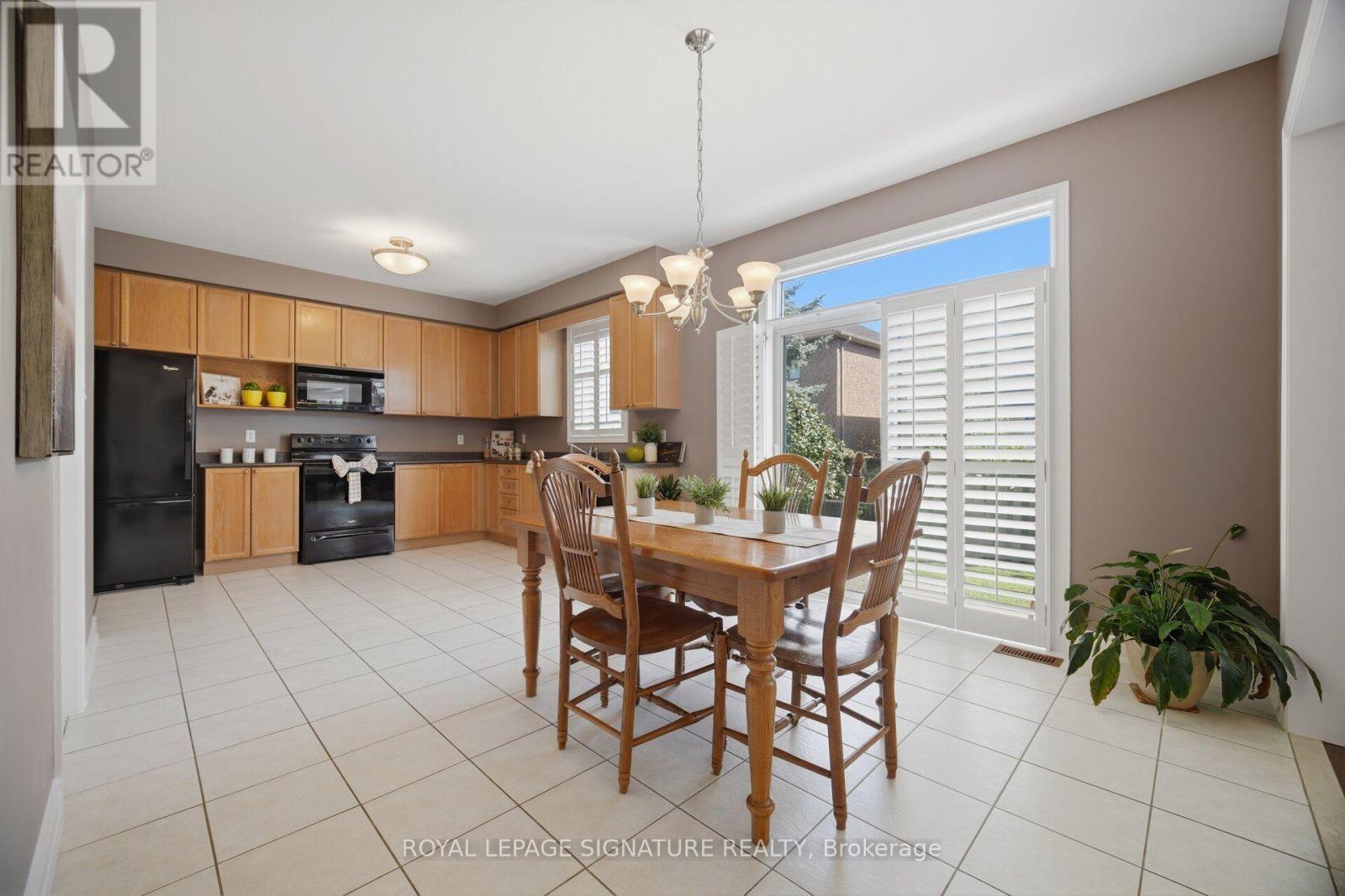 2215 LAPSLEY CRESCENT - 8