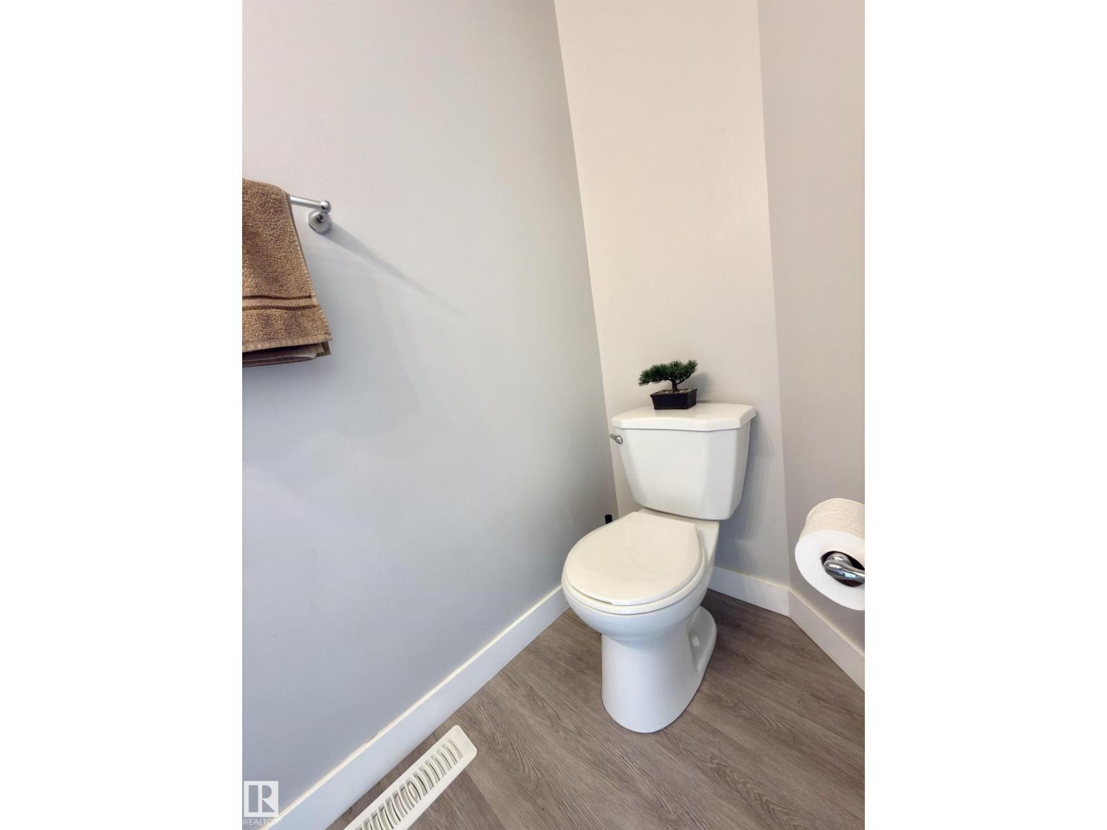 #13 18010 98 AV NW - Image 14
