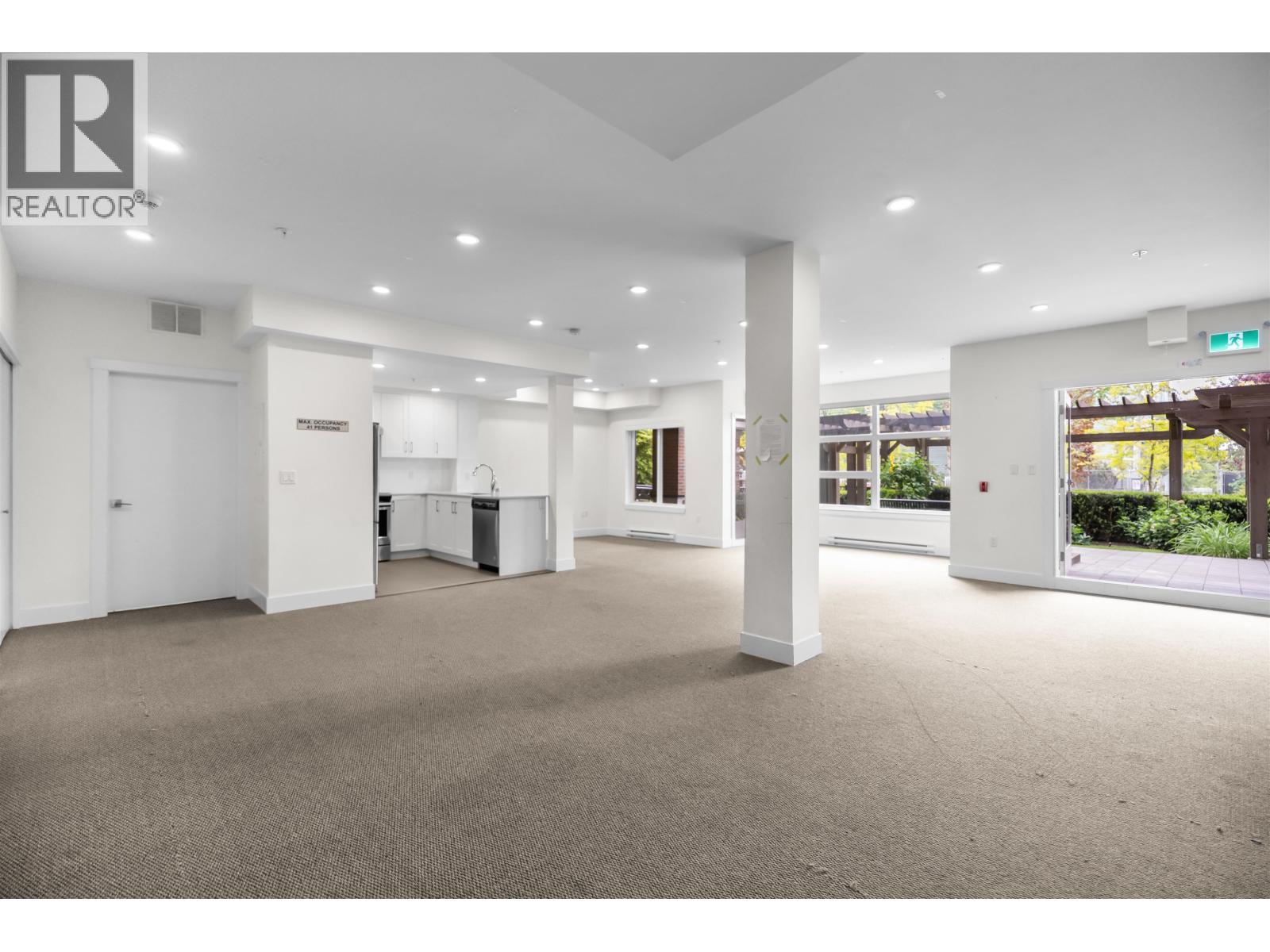 202 22577 ROYAL CRESCENT, Maple Ridge