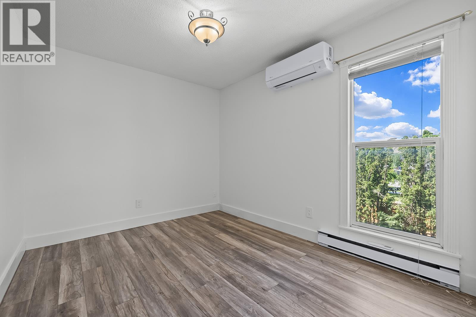 #9 500 Lester Road - 25