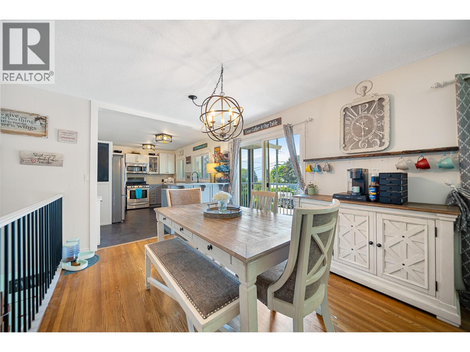 2101 GILLIS Crescent - Image 13