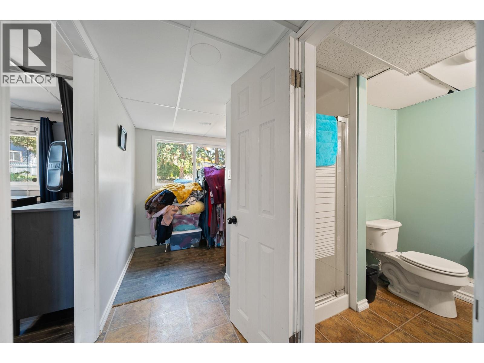 2101 GILLIS Crescent - Image 56