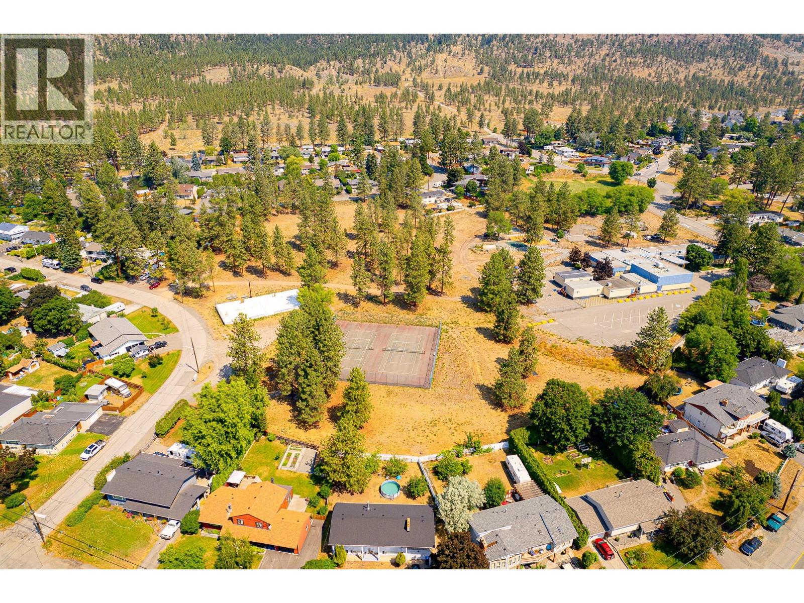2101 GILLIS Crescent - 80