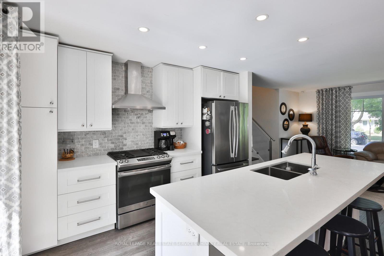 1404 LEWISHAM DRIVE - 17