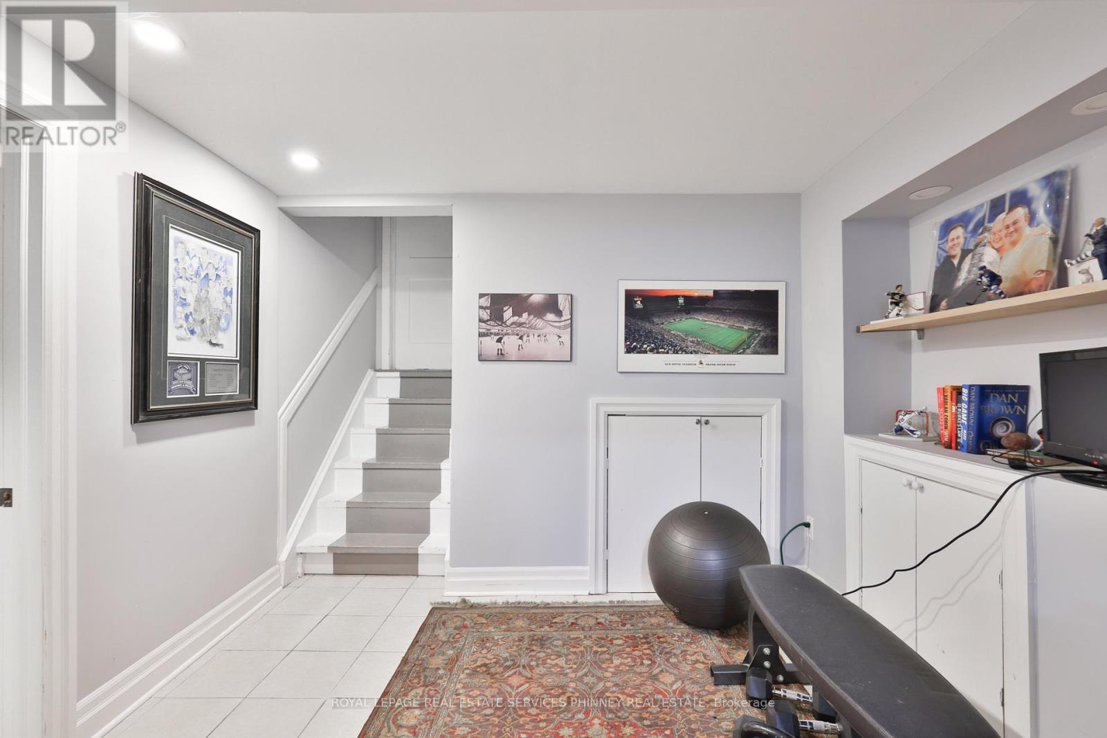 1404 LEWISHAM DRIVE - 26