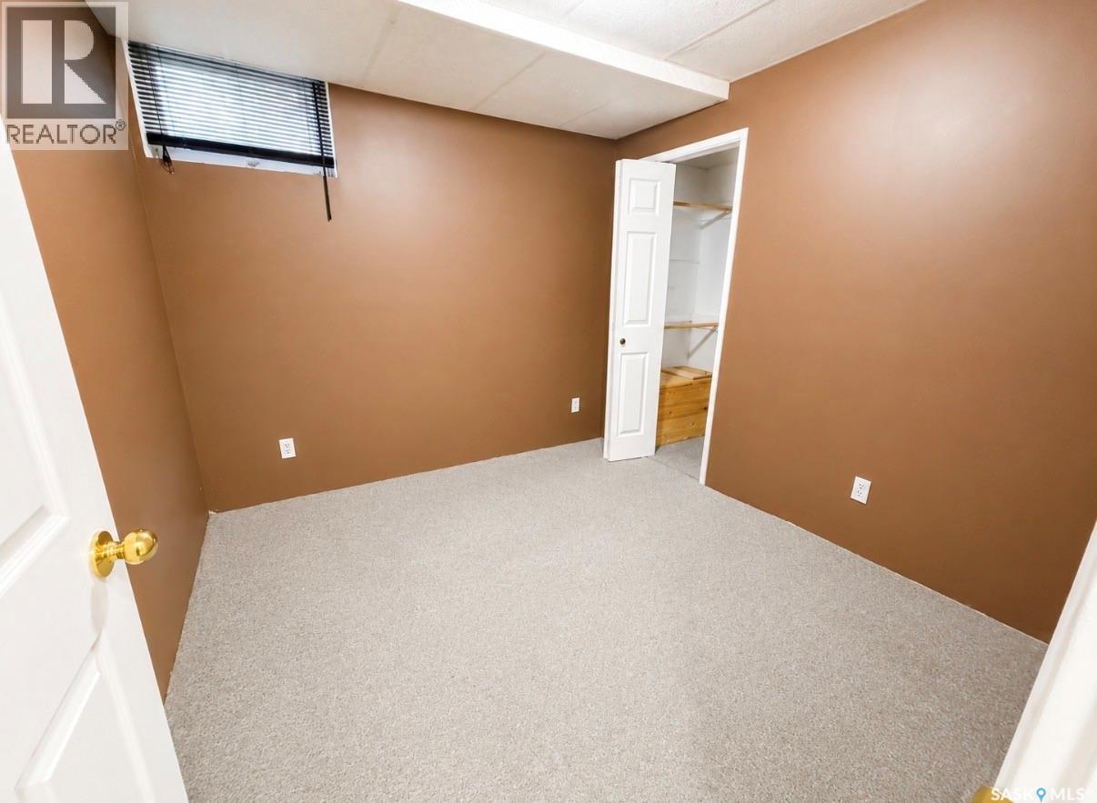 204 Brownlee STREET - 16