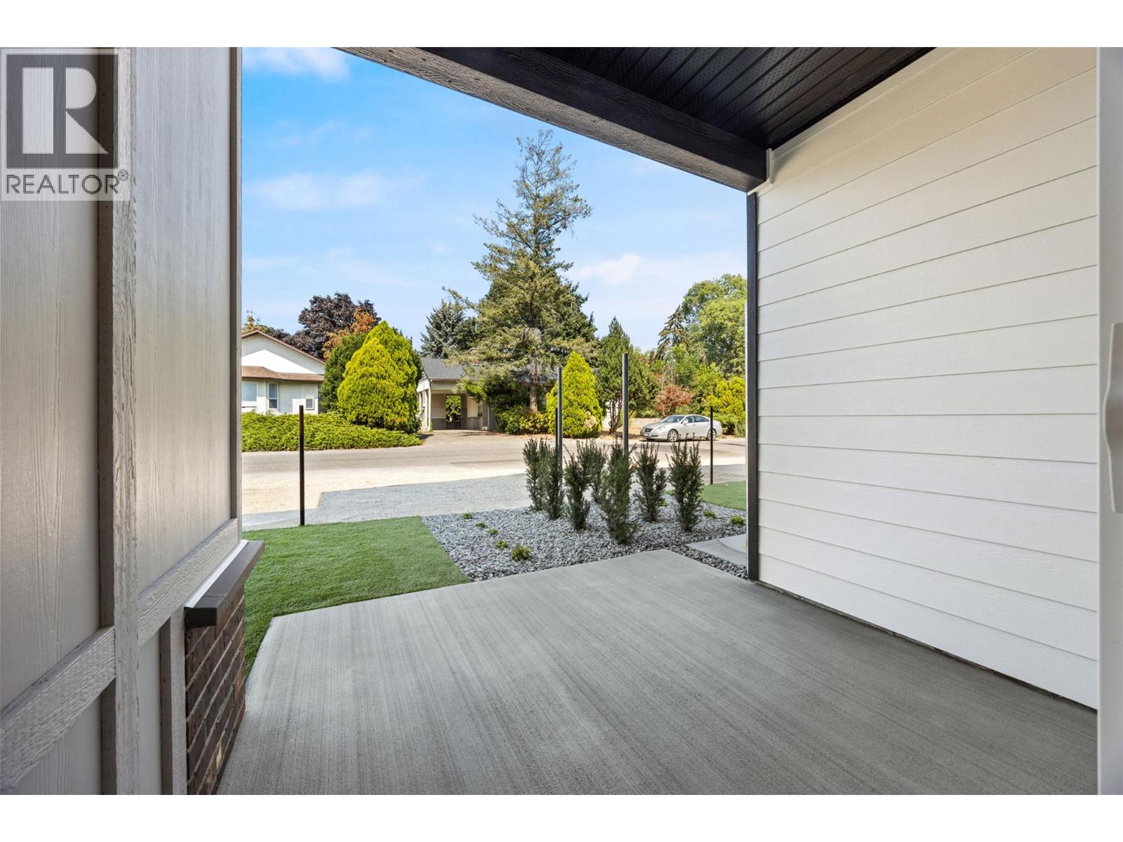 #1 773 Kinnear Avenue - Image 10