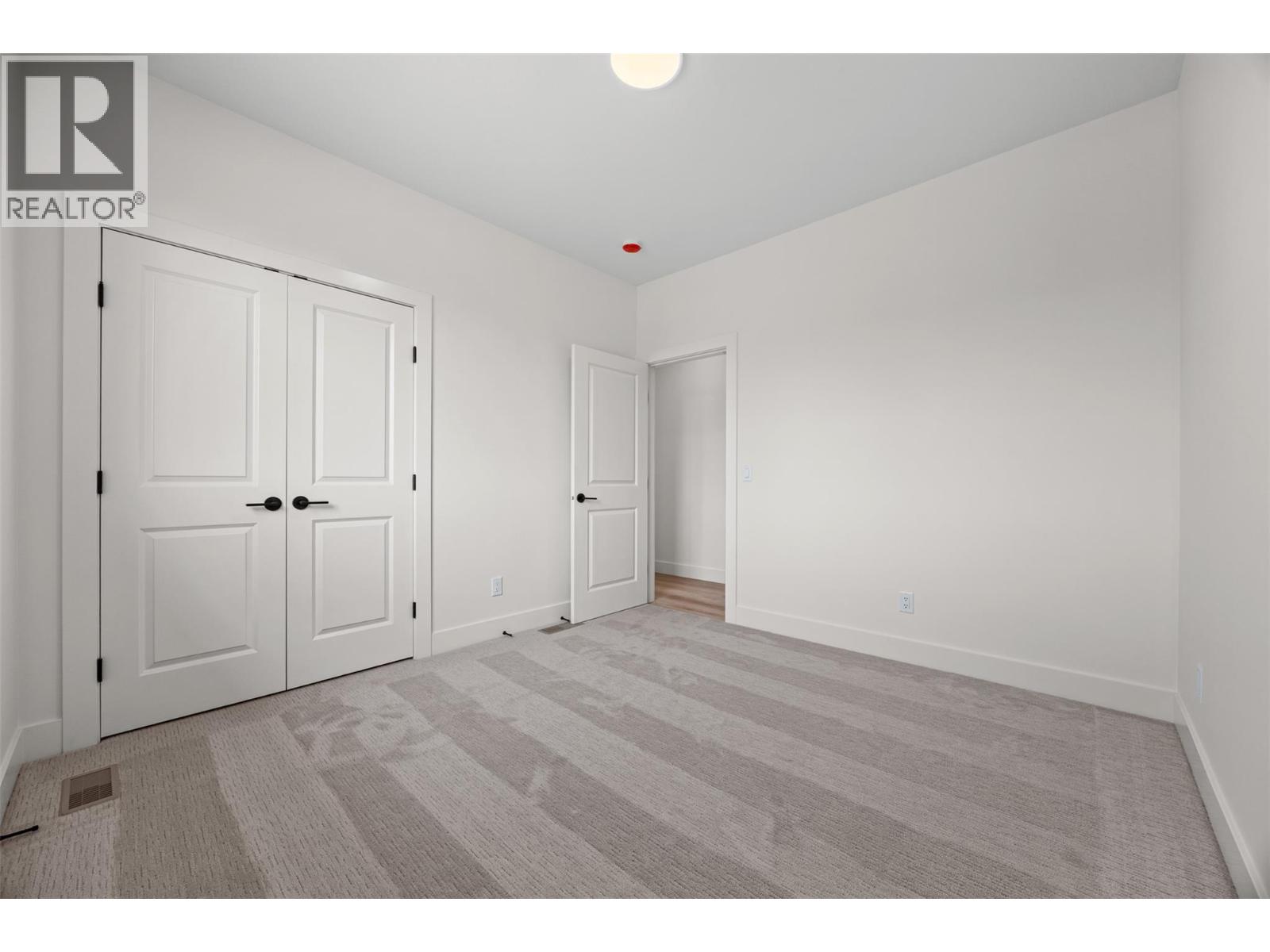 #1 773 Kinnear Avenue - Image 27