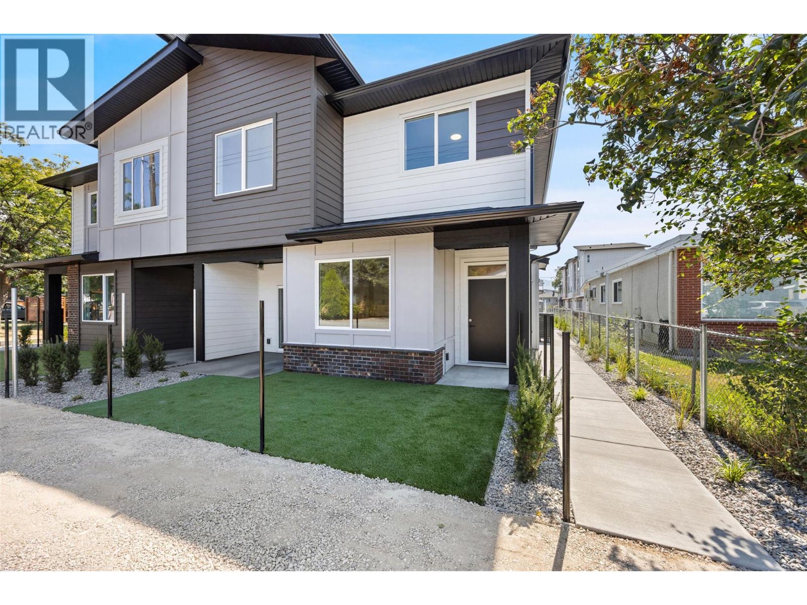 #1 773 Kinnear Avenue - Image 34