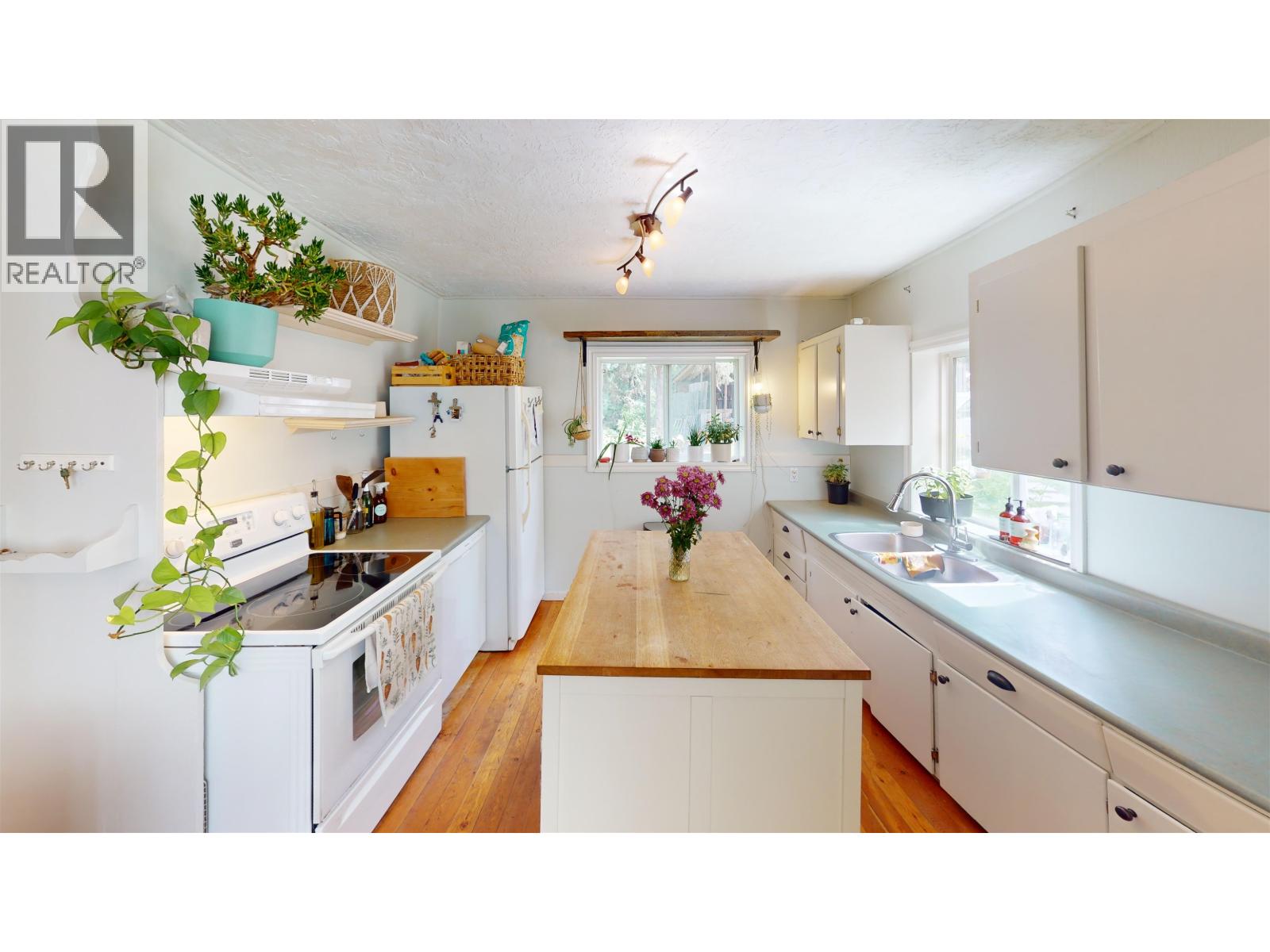 1154 MARSH ROAD - Image 11