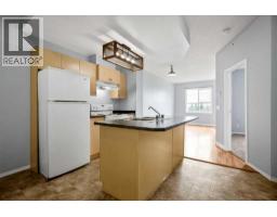 4301, 73 Erin Woods Court SE - photo 6