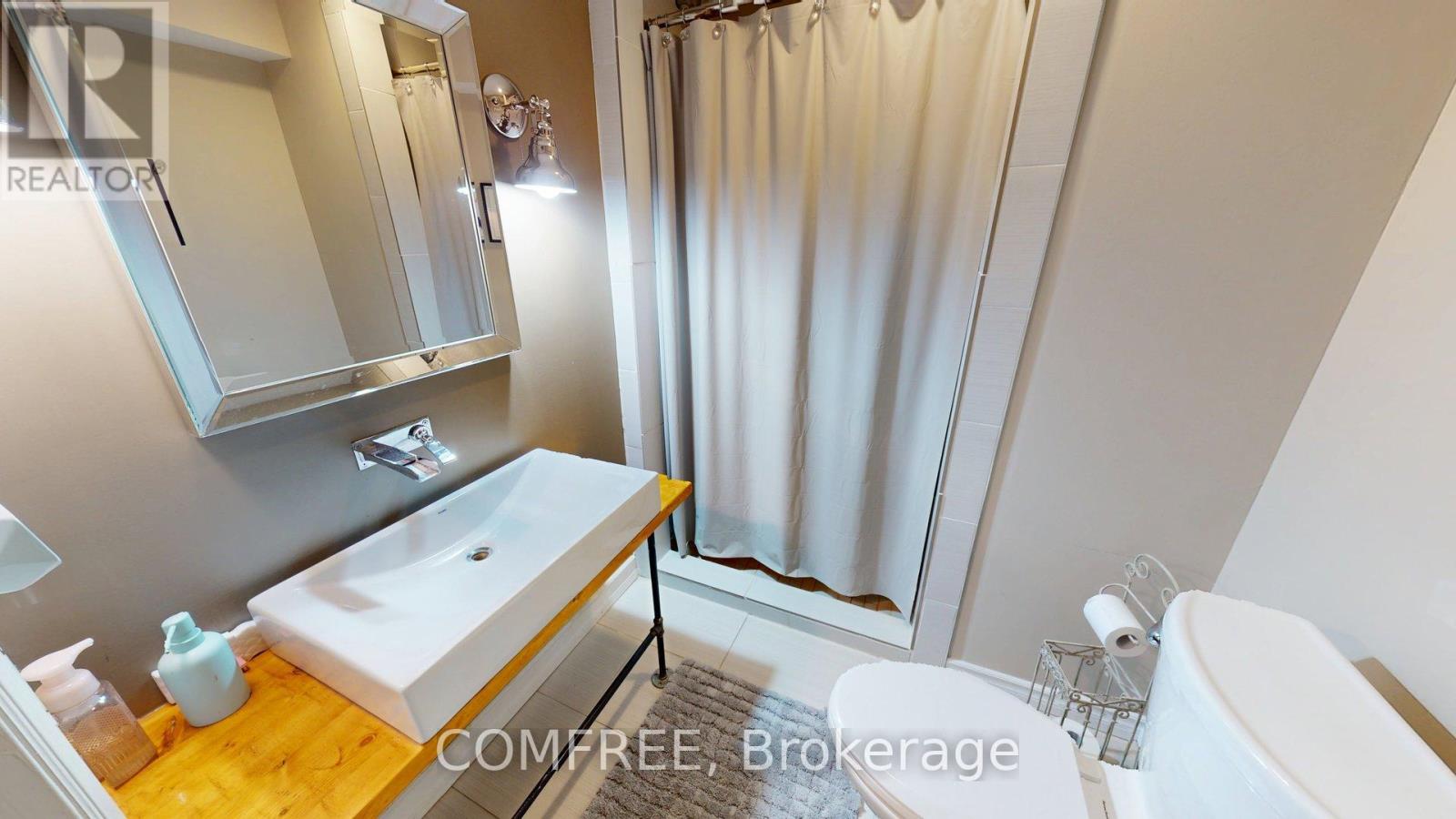 723 MUNICH CIRCLE - 26