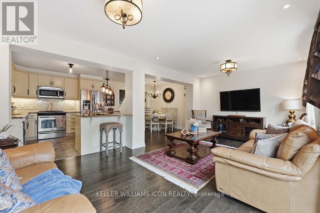 428 WHITE ARCTIC AVENUE - Image 17