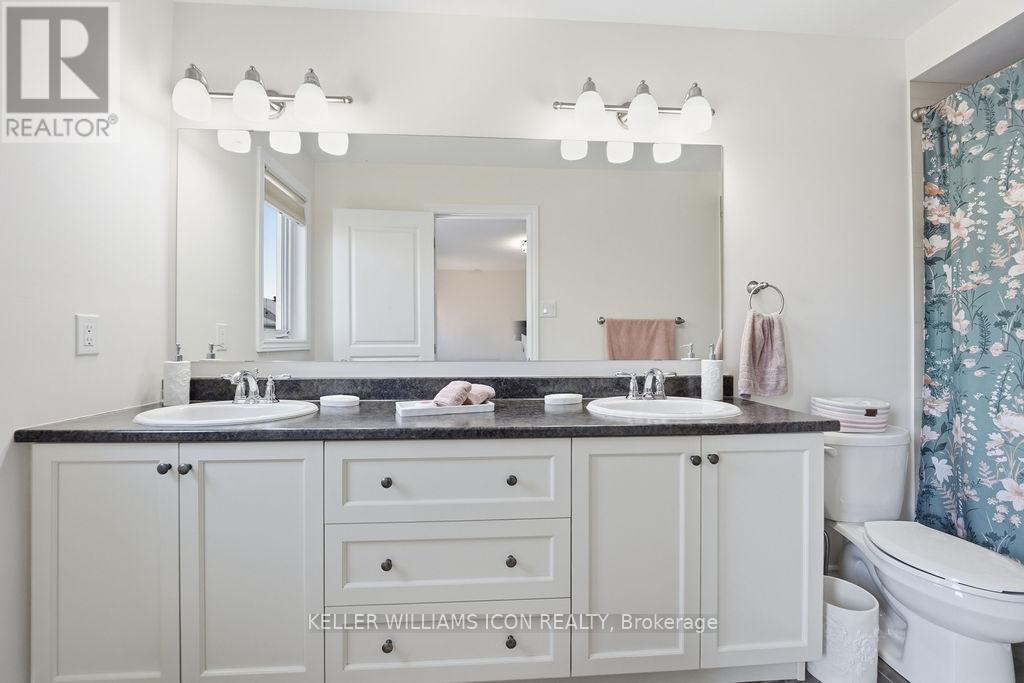 428 WHITE ARCTIC AVENUE - Image 27