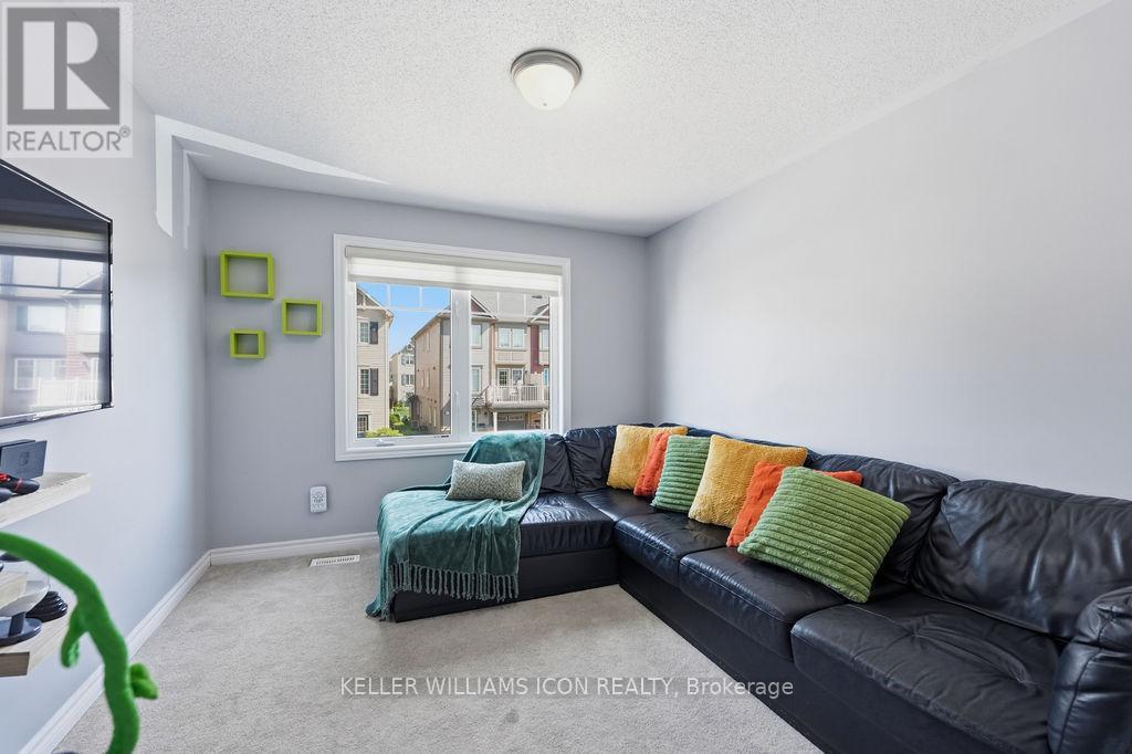 428 WHITE ARCTIC AVENUE - Image 33