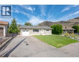  5852 FAIRVIEW Place, Oliver