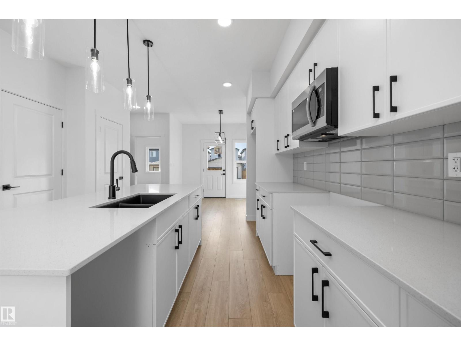 17544 63 ST NW - 12