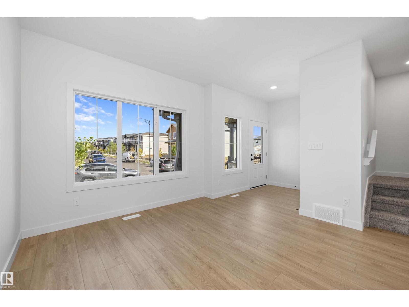 17544 63 ST NW - 4