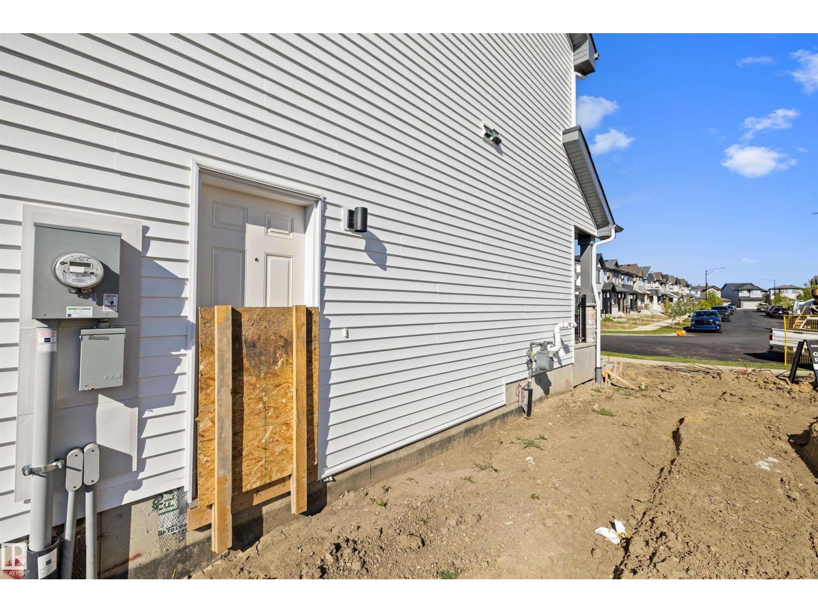 17544 63 ST NW - 42