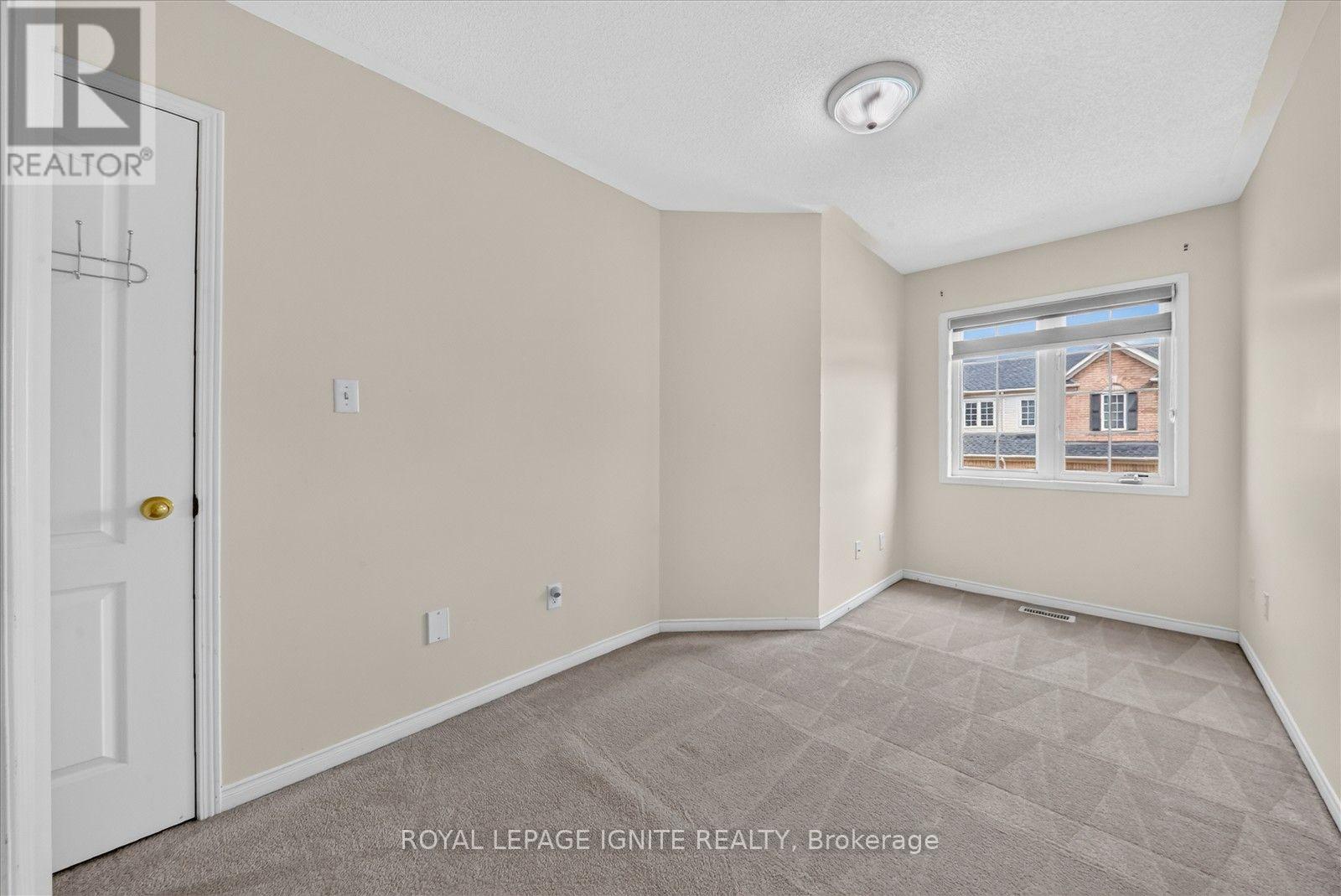 72 OAKINS LANE - 17