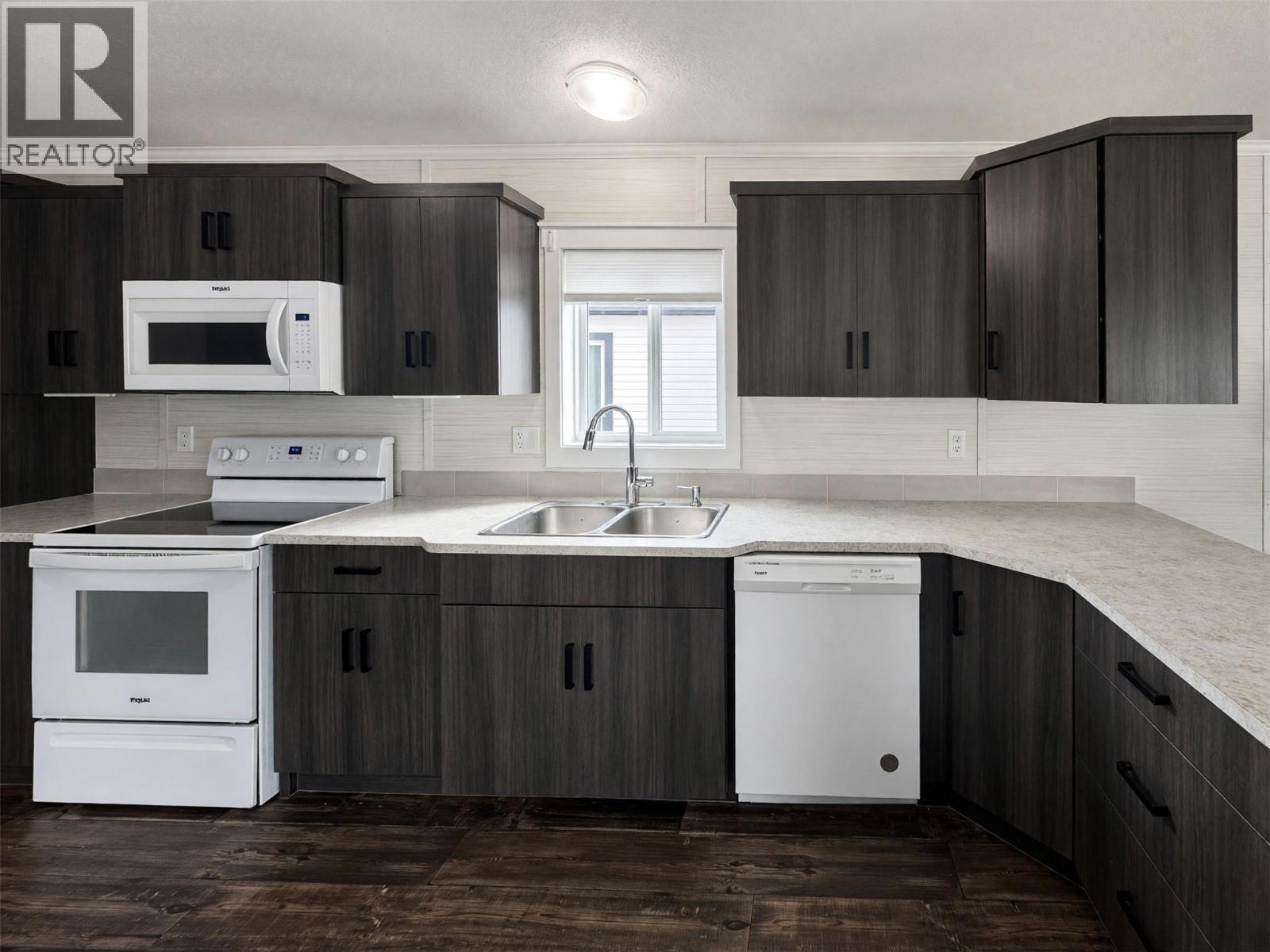 1705 Hillier Road E Unit# 24, Sicamous