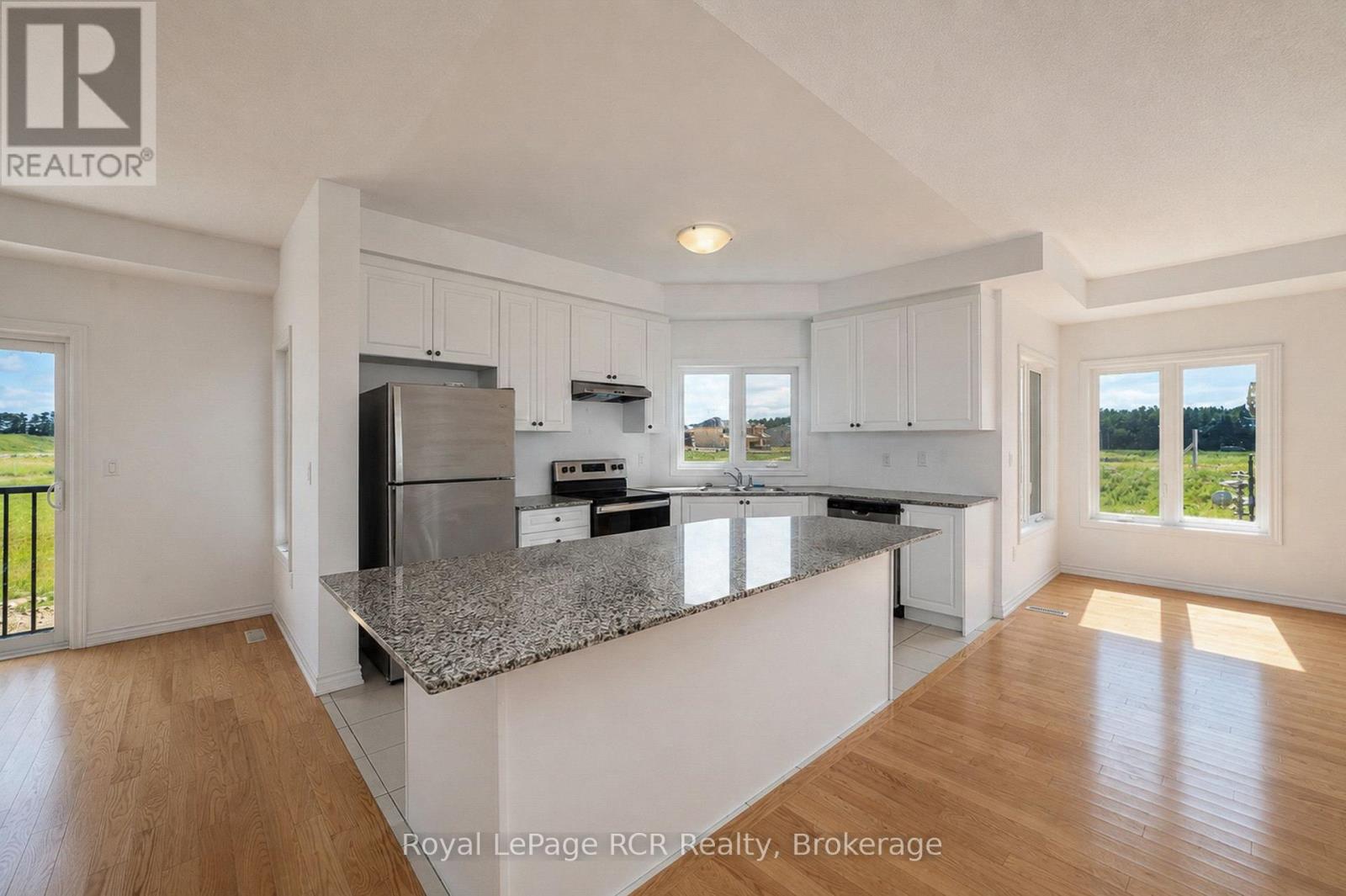 444 VANDUSEN AVENUE - 11