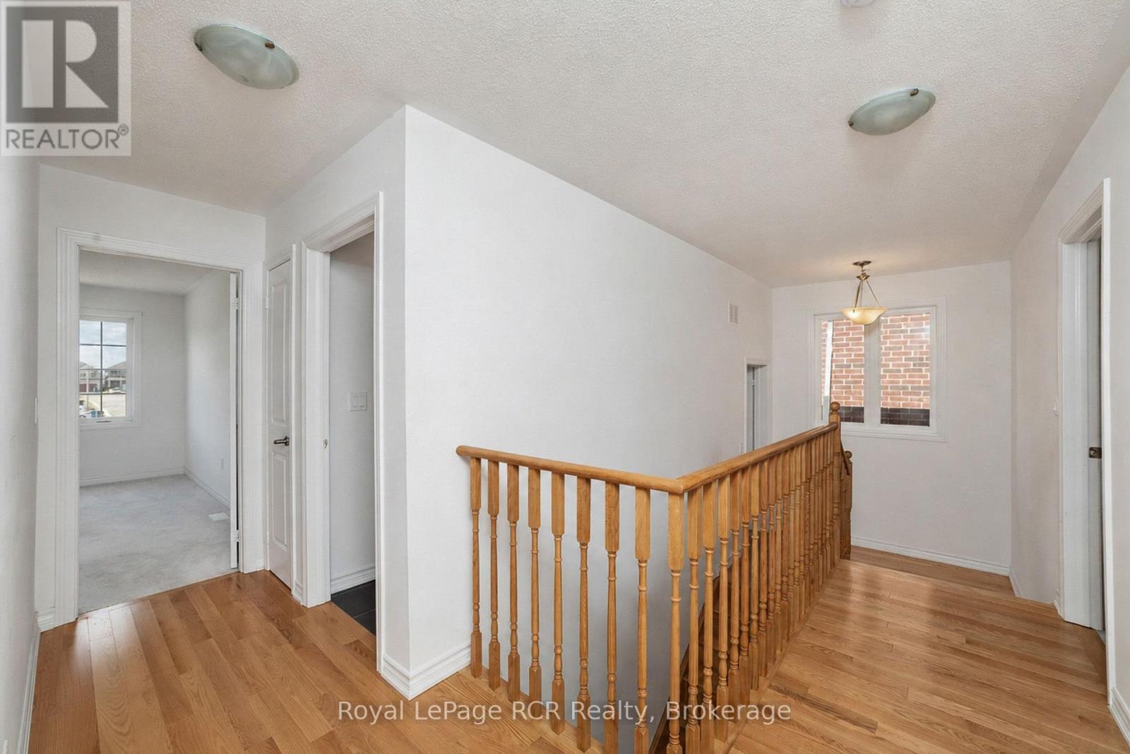 444 VANDUSEN AVENUE - 15