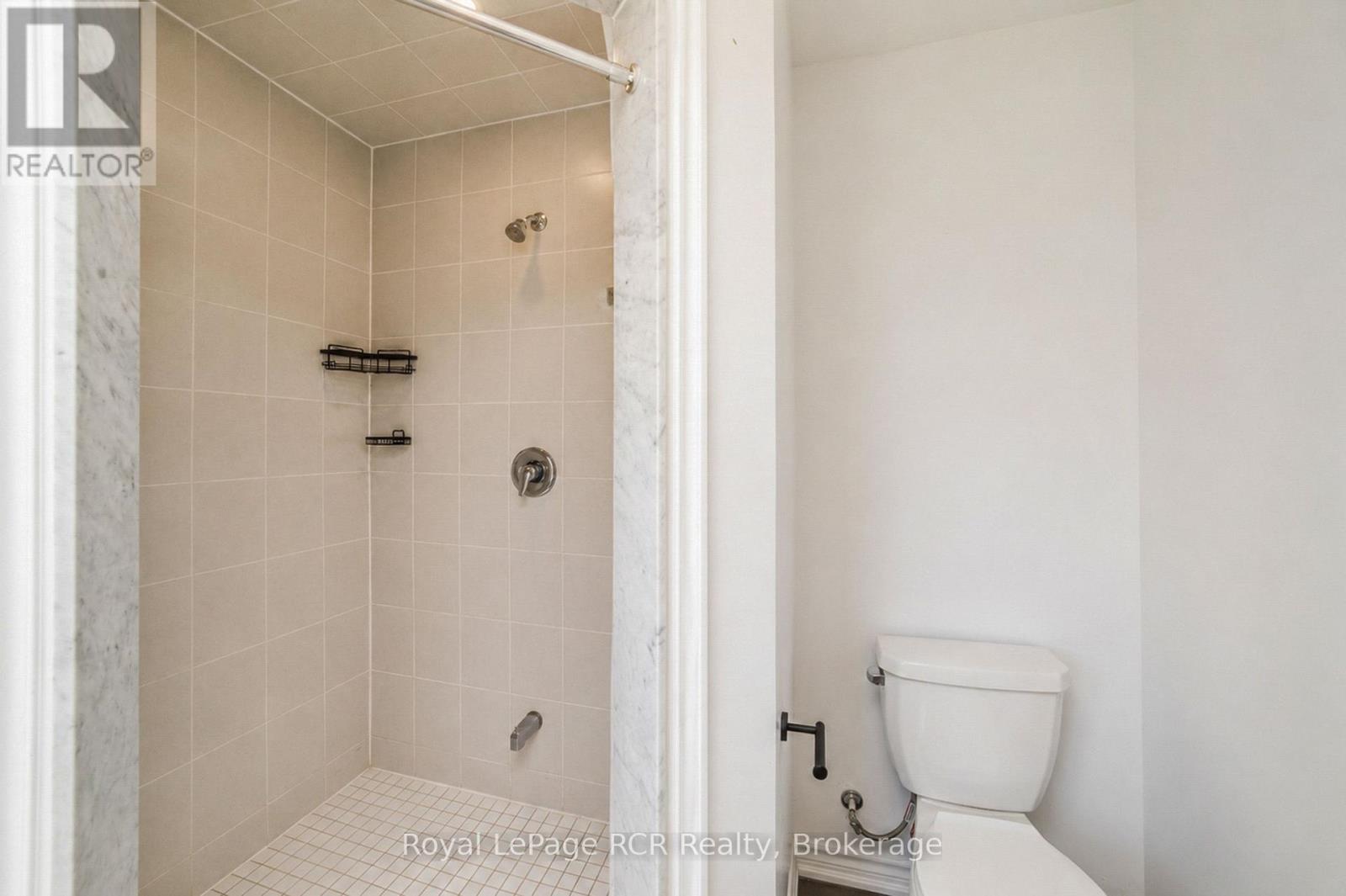 444 VANDUSEN AVENUE - Image 21