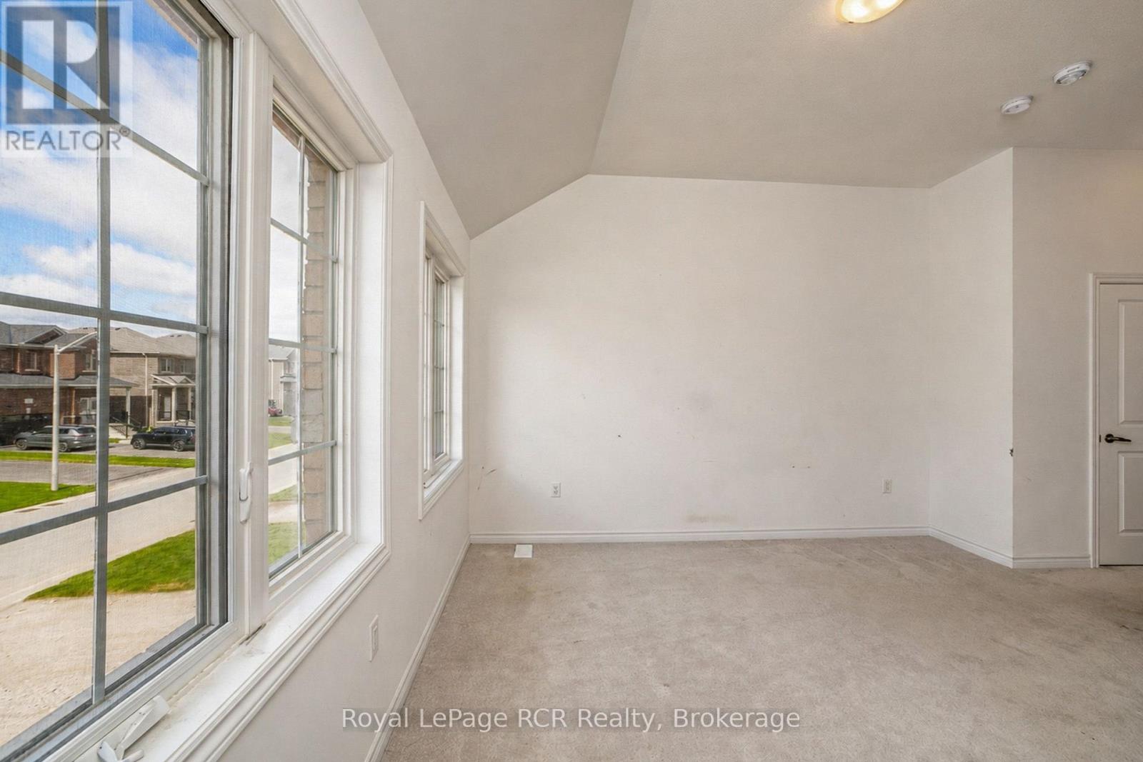 444 VANDUSEN AVENUE - 22