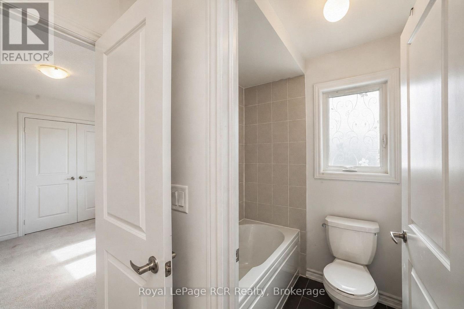 444 VANDUSEN AVENUE - Image 29