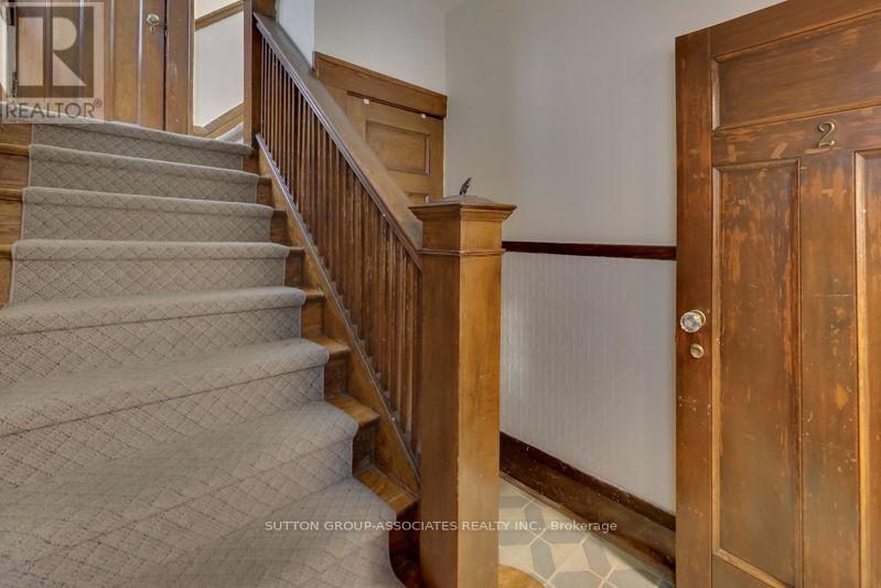 131 LAUDER AVENUE - 13