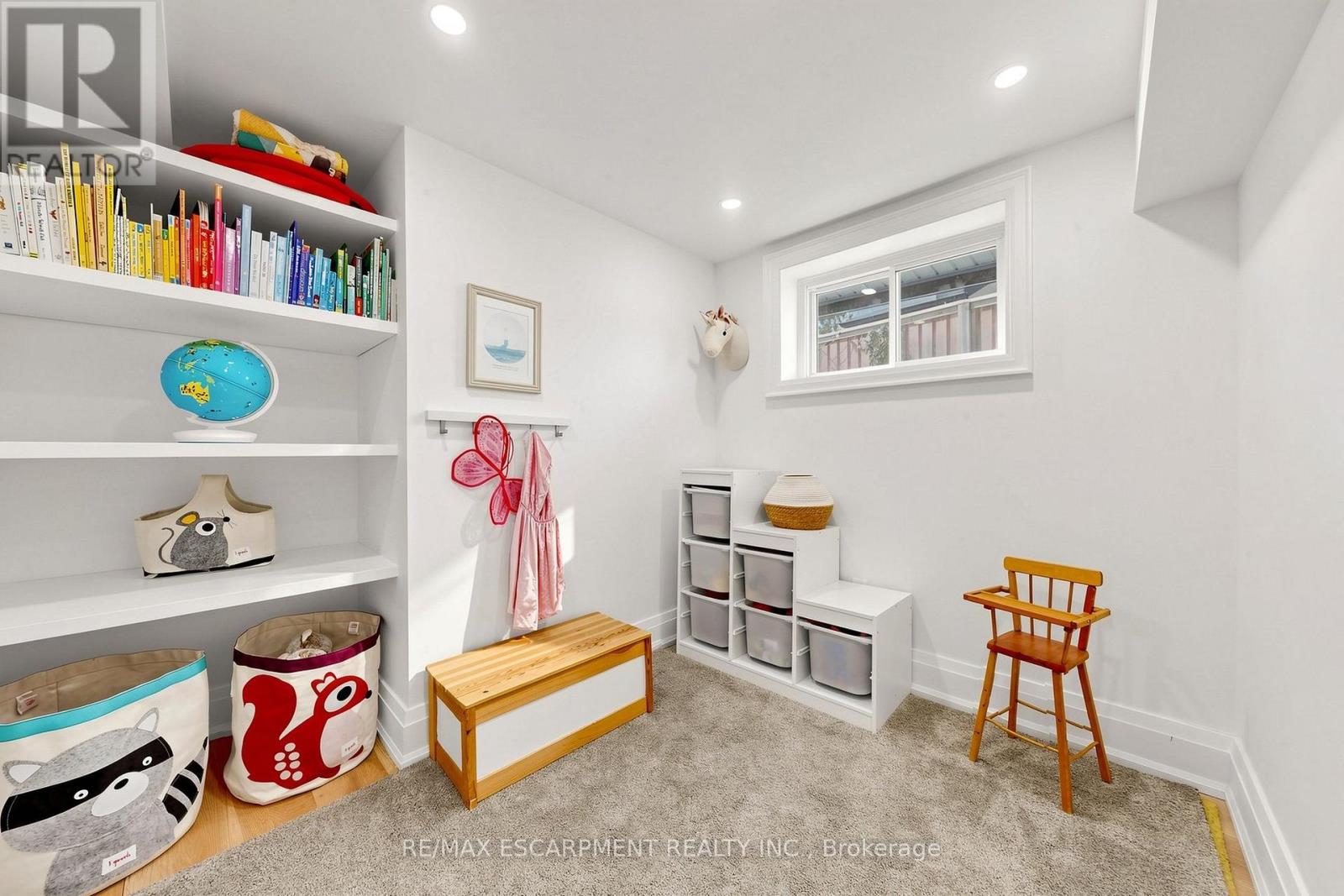 386 COSBURN CRESCENT - Image 32