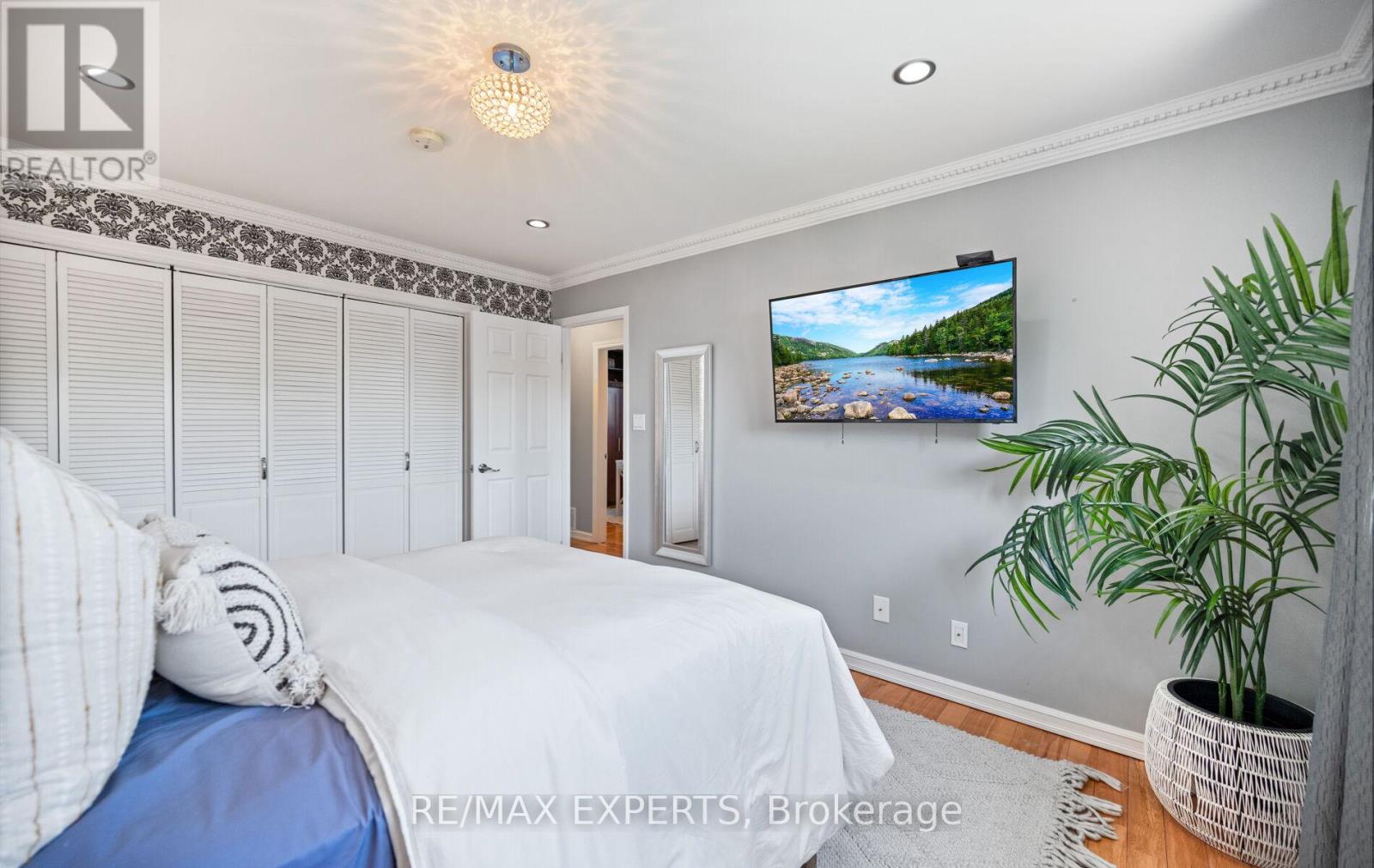 7 GOODWOOD ROAD - 18