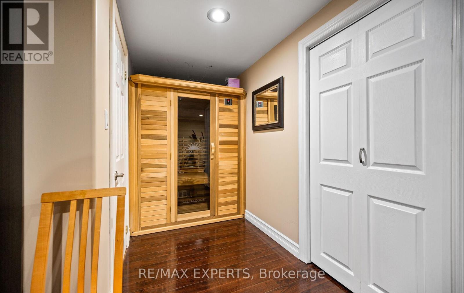 7 GOODWOOD ROAD - Image 33