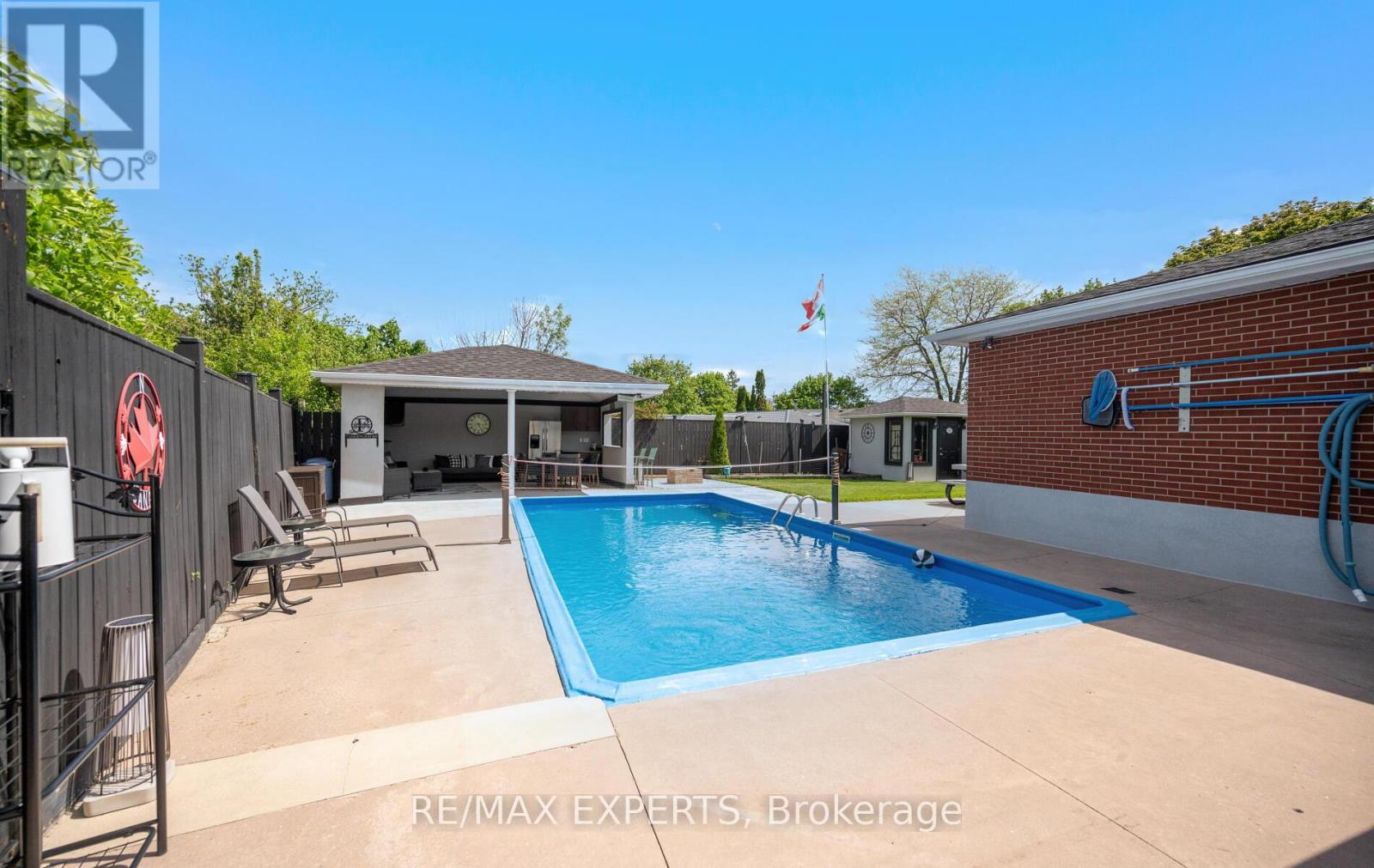 7 GOODWOOD ROAD - Image 36