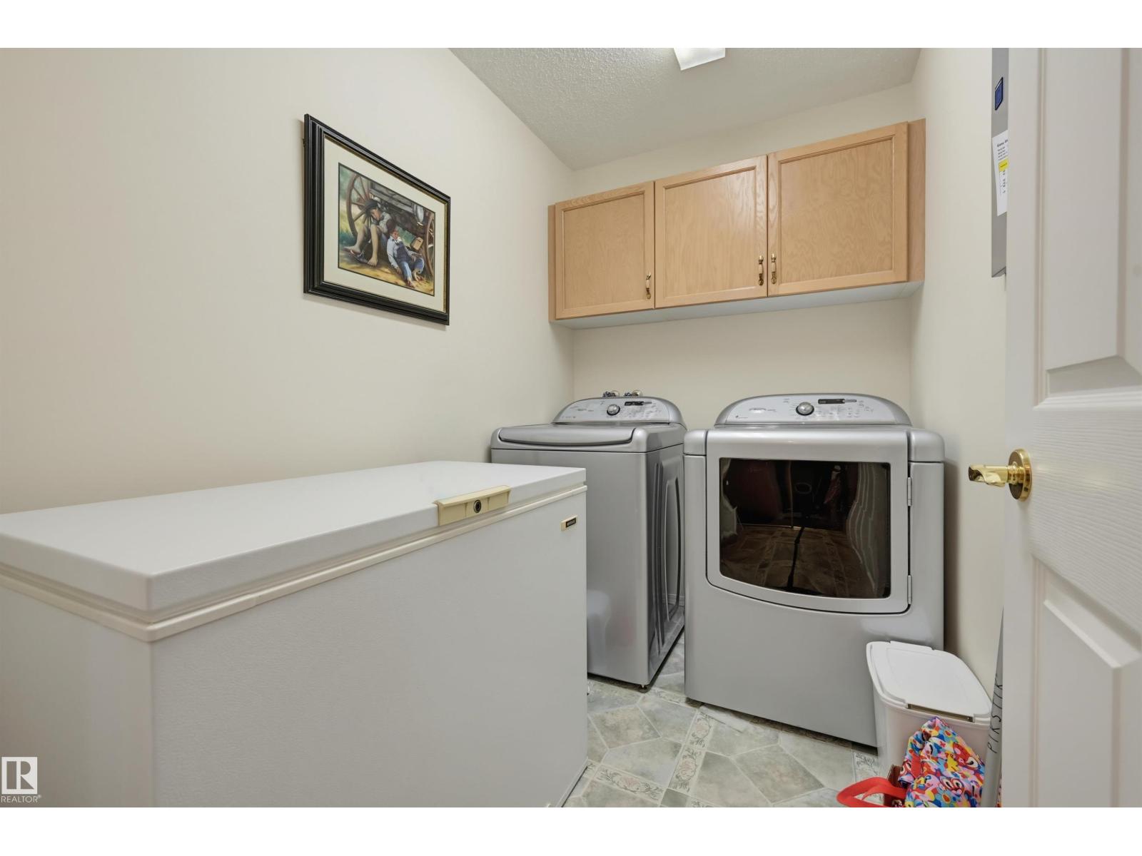 #211 10915 21 AV NW - 24