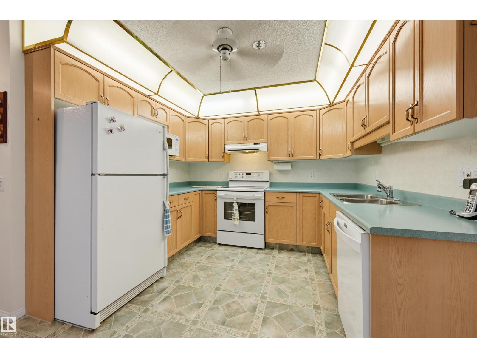 #211 10915 21 AV NW - Image 9