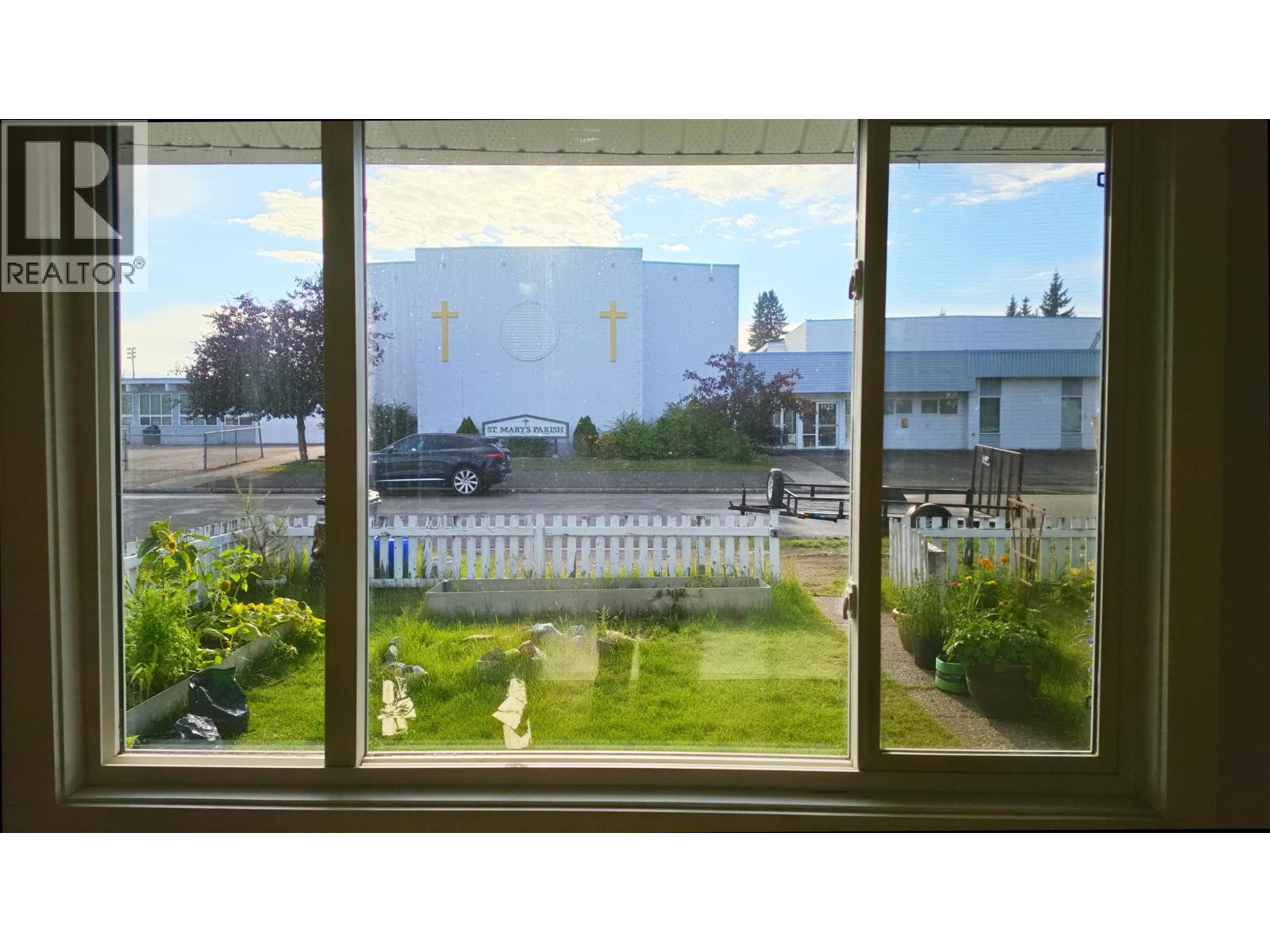 Photo 12 of 24 — 1108-1110 FREEMAN STREET · Prince George, BC