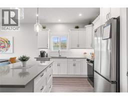 Bedroom - 6465 Okanagan Landing Road, Vernon, BC V1H1M5 Photo 6
