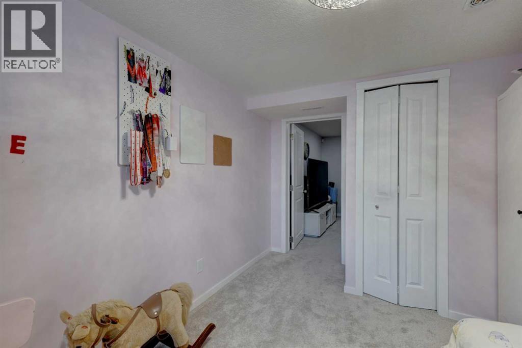 212 Hendon Drive NW - 24