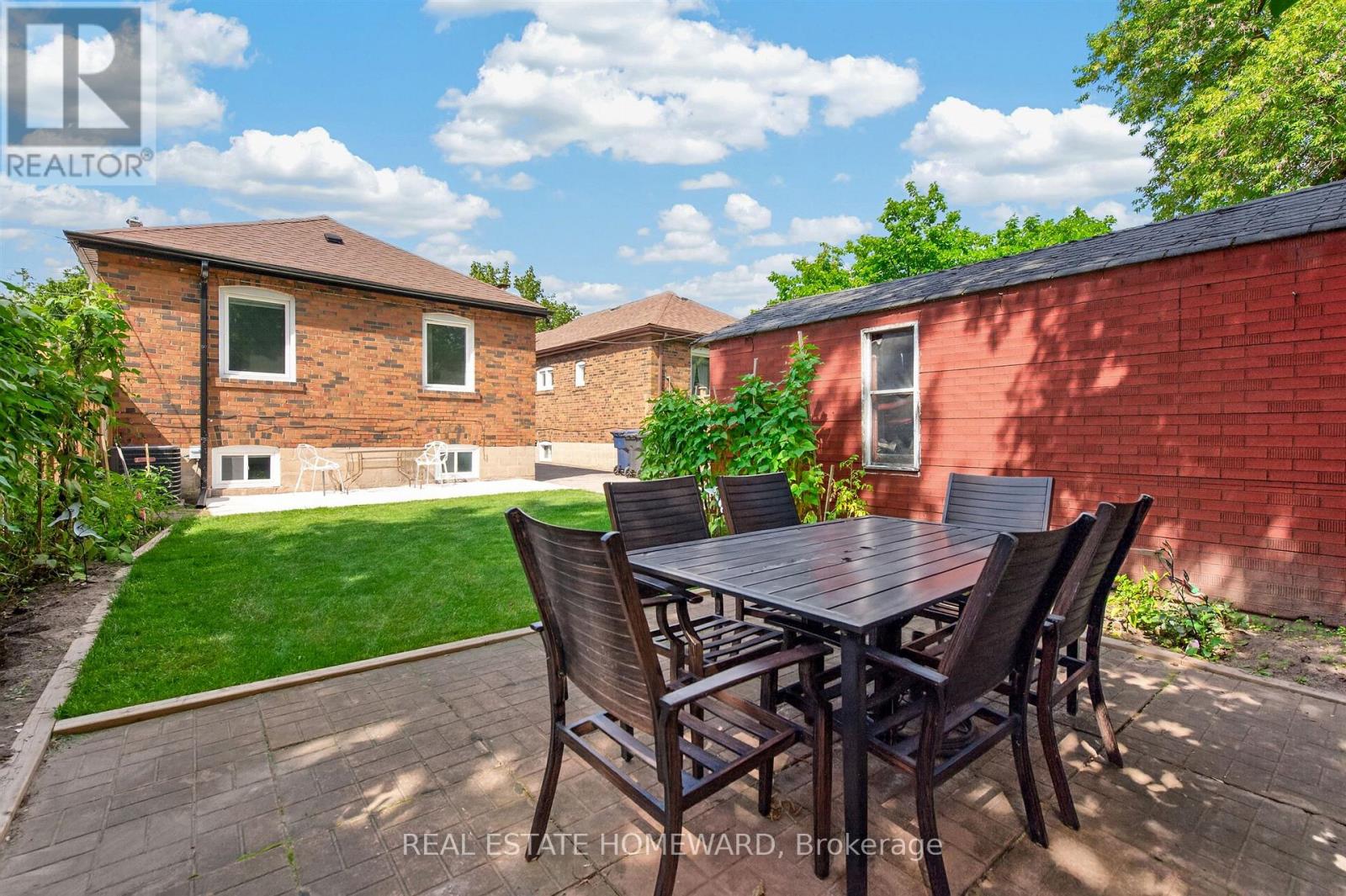 413 O'CONNOR DRIVE - 27