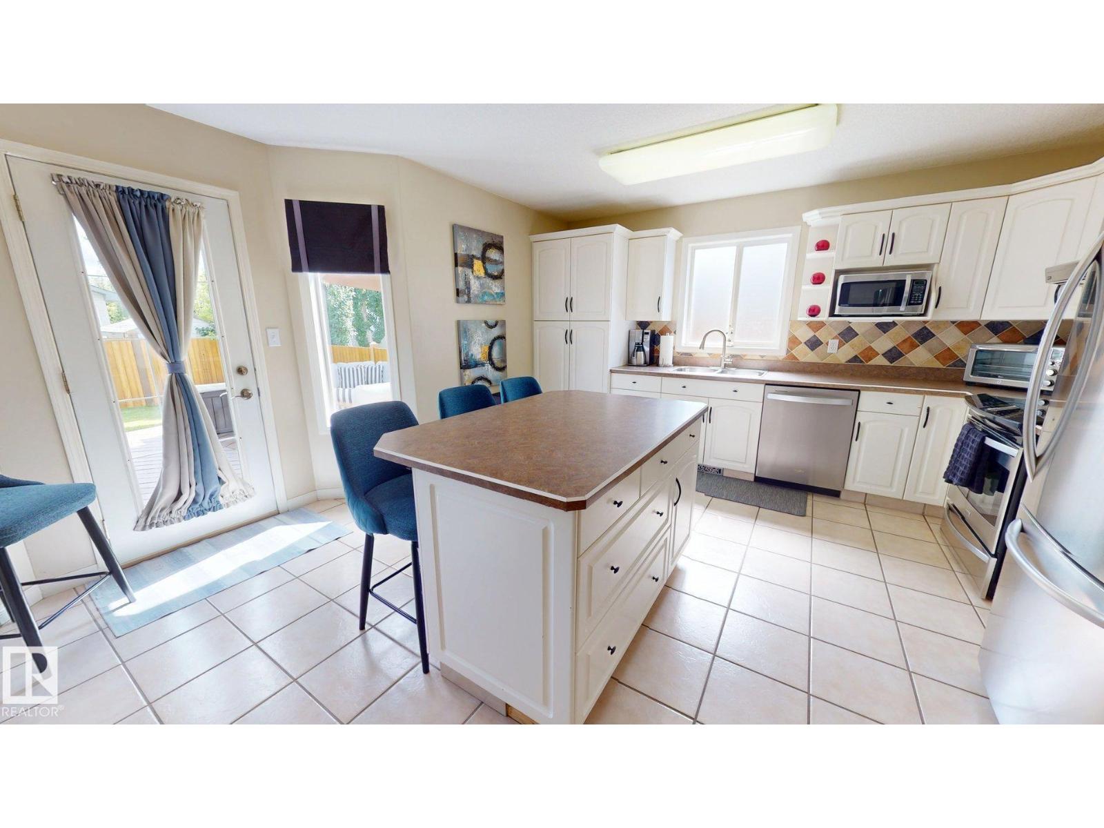 55 Catalina DR - 7